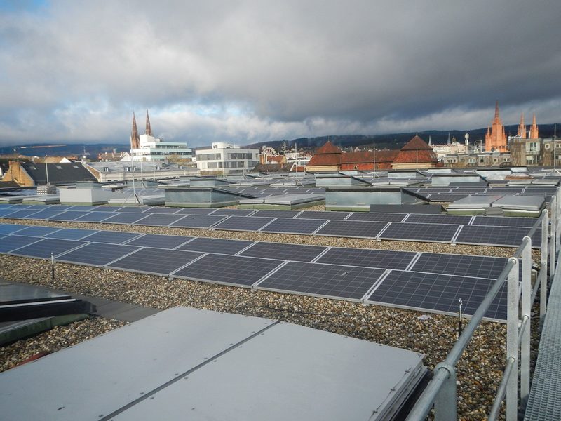 Photovoltaikanlage auf dem Dach im RMCC