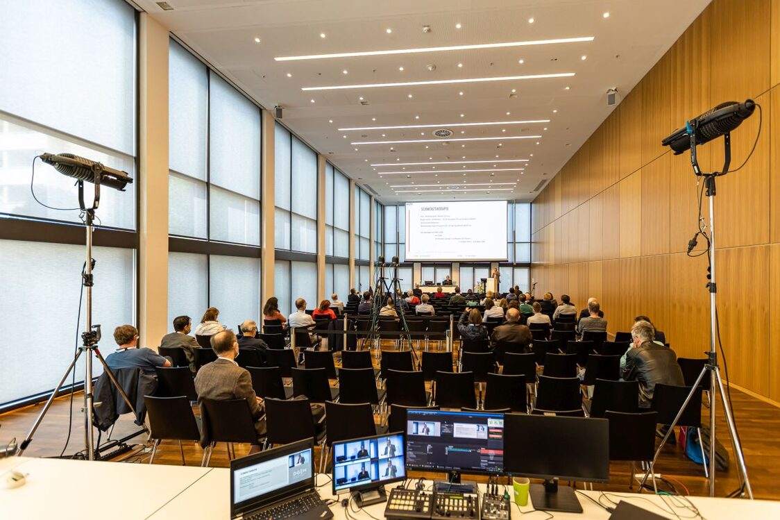 Reihenbestuhlung in Forum 1.1 des RMCC