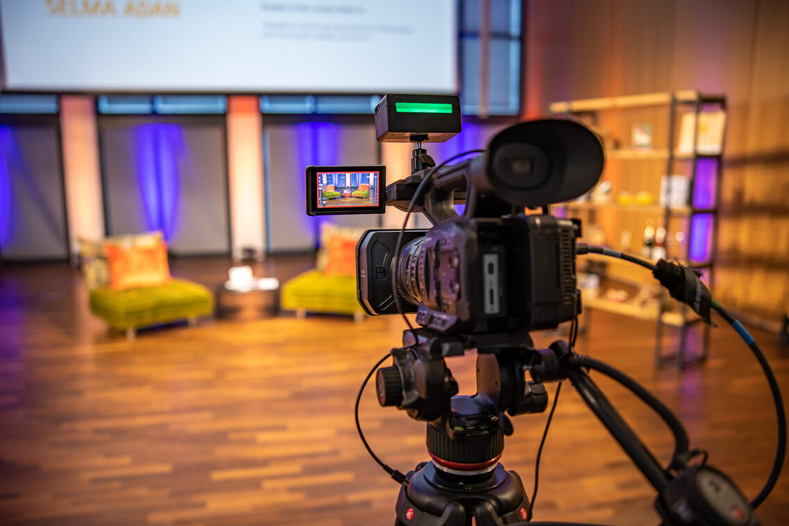 RMCC feel-good oasis furniture at the Campus Event