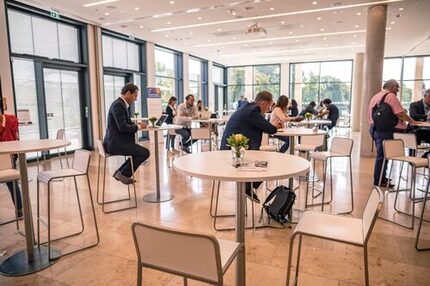 Studio Terrasse 2.1 offen Bistro