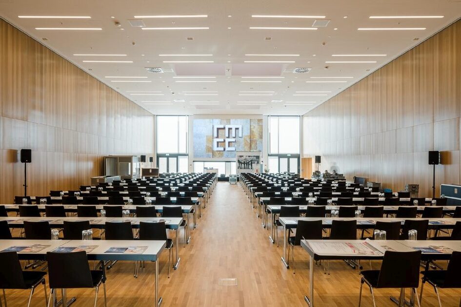 Terrassensaal parlamentarisch