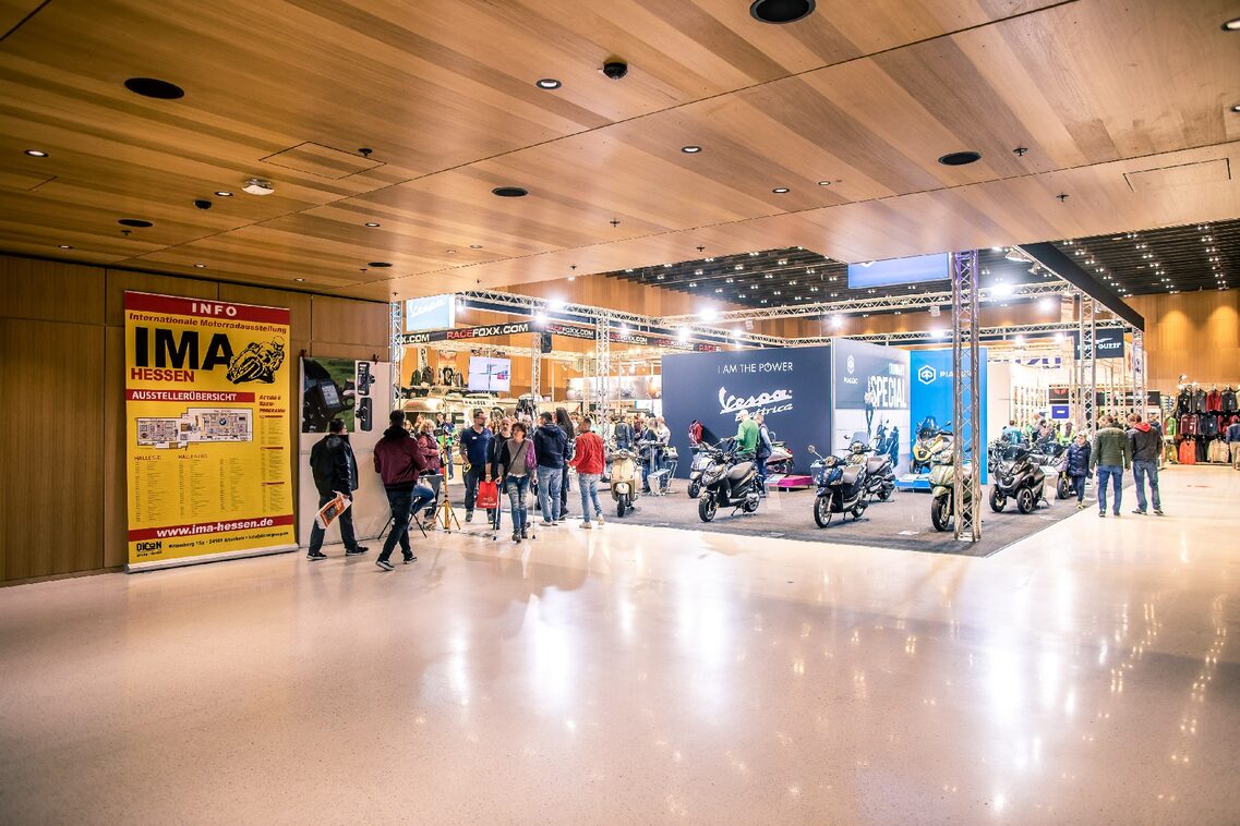 Entrada a la exposición del vestíbulo norte