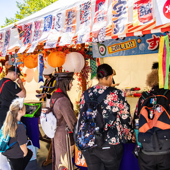 Gäste während eines Matsuri Festivals im RMCC