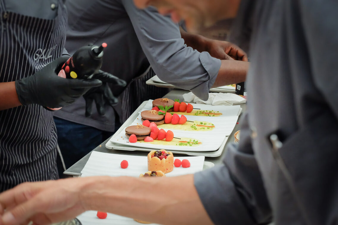 الطعام على الطبق