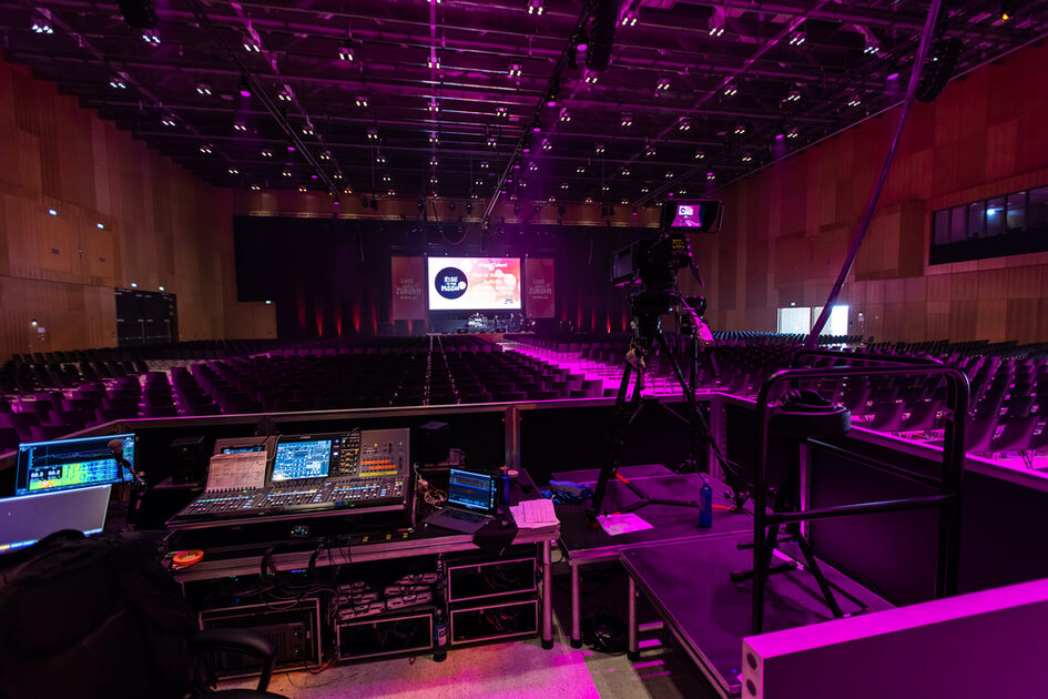 Kuzey Salonunda Teknoloji