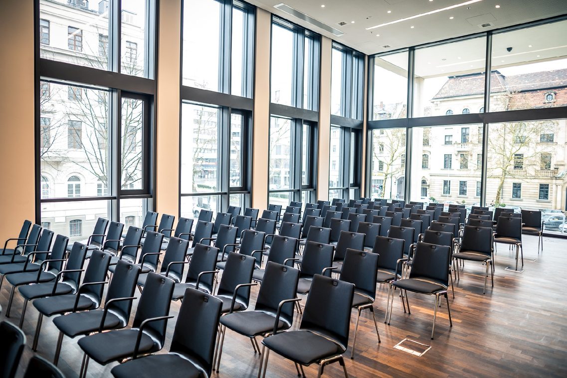 Forum 1.3 Row seating