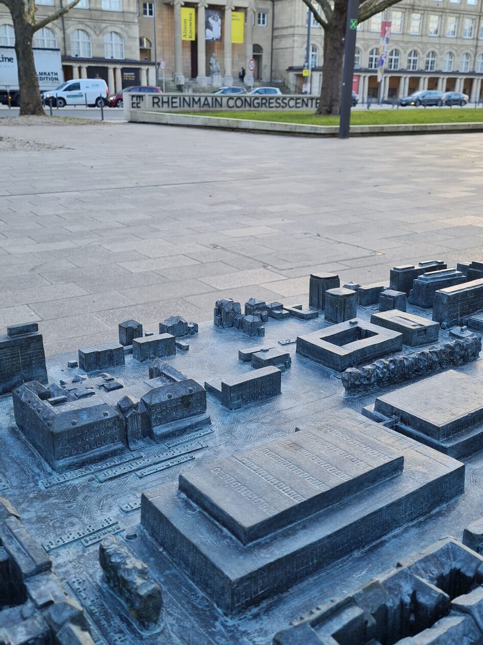 Blindentast-Stadtmodell am RMCC